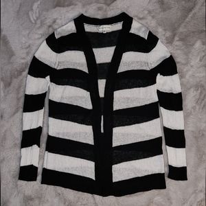Evan Picone sweater, size small, color black and white